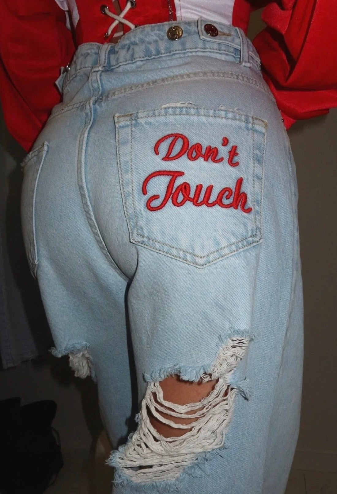 “Don’t touch” džinsai